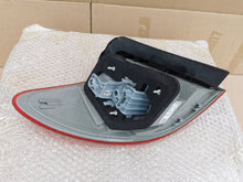 Load image into Gallery viewer, Rückleuchte Mercedes-Benz W246 A2468200664 Rechts Rearlight