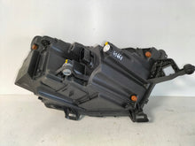 Laden Sie das Bild in den Galerie-Viewer, Frontscheinwerfer Skoda Kamiq 658941015 Links Scheinwerfer Headlight SCH8444153930ol