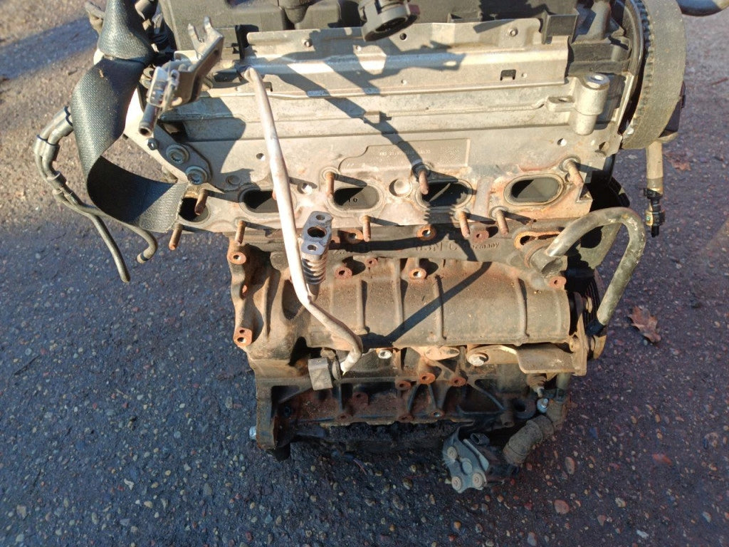 Motor VW Passat B8 CRLB 2.0 TDI 150PS 110kW 2015 Diesel Engine Komplett