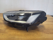 Laden Sie das Bild in den Galerie-Viewer, Frontscheinwerfer Audi A4 B8 8W0941033D LED Ein Stück (Rechts oder Links)