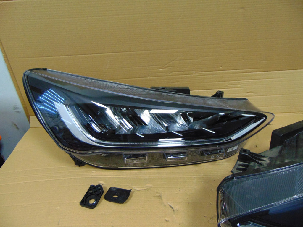 Frontscheinwerfer Ford Focus NX7B-13E014-CF LED Rechts Scheinwerfer Headlight