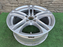 Laden Sie das Bild in den Galerie-Viewer, 1x Alufelge 18 Zoll 5x120 7848572 BMW 5 F11 F10 Rim Wheel FEL6713433486ow
