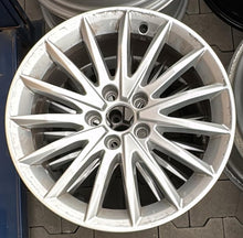 Load image into Gallery viewer, 1x Alufelge 17 Zoll 7.5" 5x112 29ET Silber 8W9601025 Audi Rim Wheel FEL4082438491rv