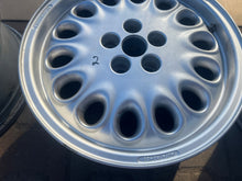 Laden Sie das Bild in den Galerie-Viewer, 1x Alufelge 16 Zoll 6.5&quot; 5x98 35ET Glanz Silber 60608608 Alfa Romeo Rim Wheel