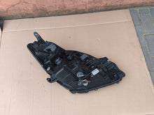 Laden Sie das Bild in den Galerie-Viewer, Frontscheinwerfer Toyota Yaris LED Links Scheinwerfer Headlight SCH1428701594vo
