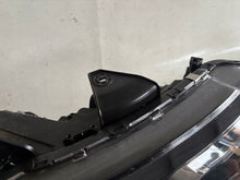 Laden Sie das Bild in den Galerie-Viewer, Frontscheinwerfer Mitsubishi Outlander I 4BX19-8301D3 ECM921-21E20 LED Rechts SCH1923532709mg