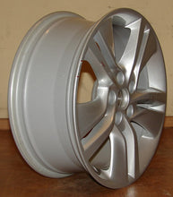 Load image into Gallery viewer, 1x Alufelge 17 Zoll 7.0" 5x110 35ET 13385456 Opel Vectra Zafira Rim Wheel FEL2620121228ct
