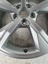 Load image into Gallery viewer, 1x Alufelge 17 Zoll 7.5&quot; 5x112 46ET 82A601025G Audi A1 Rim Wheel