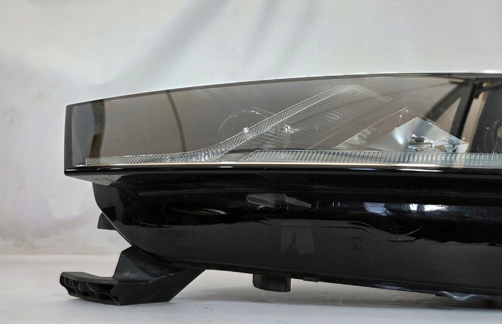 Frontscheinwerfer Skoda Octavia IV 5E4941015B Ein Stück (Rechts oder Links) SCH6897844217hl