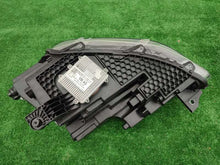 Load image into Gallery viewer, Frontscheinwerfer VW Caddy 2K8941774K LED Rechts Scheinwerfer Headlight SCH1611483446zv