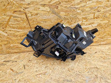 Load image into Gallery viewer, Frontscheinwerfer VW 10B941006C Rechts Scheinwerfer Headlight SCH9685946024ur