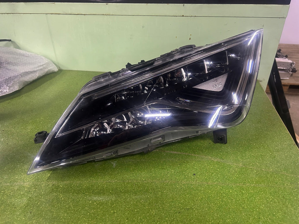 Frontscheinwerfer Seat Leon 5F1941007K FALSE Scheinwerfer Headlight SCH7412834255lm