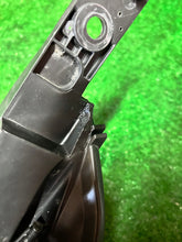 Laden Sie das Bild in den Galerie-Viewer, Frontscheinwerfer Peugeot 2008 90106471 9815403080 Rechts Scheinwerfer Headlight