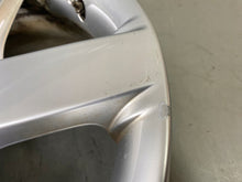 Laden Sie das Bild in den Galerie-Viewer, 1x Alufelge 17 Zoll 7.0&quot; 5x108 52,5ET 31255308, 30671415 Volvo C30 S40 V50