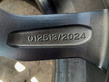 Laden Sie das Bild in den Galerie-Viewer, 1x Alufelge 20 Zoll 7.5" 5x114.3 40ET Glanz Schwarz Toyota Rim Wheel FEL1764770150iq