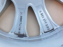 Load image into Gallery viewer, 1x Alufelge 17 Zoll 7.5" 5x112 30ET Glanz Silber 7915323 BMW 3 G21 G20 Rim Wheel FEL3207746800rz