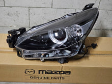 Laden Sie das Bild in den Galerie-Viewer, Frontscheinwerfer Mazda KB8N51030 LED Ein Stück (Rechts oder Links) Headlight