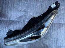 Load image into Gallery viewer, Frontscheinwerfer Hyundai I10 92101B9000 Links Scheinwerfer Headlight SCH1347028420sm