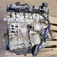 Laden Sie das Bild in den Galerie-Viewer, Motor BMW X1 F48 B47C20A 2.0 47TKm Diesel Engine Unkomplett MOT9690877818qs