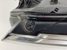 Laden Sie das Bild in den Galerie-Viewer, Frontscheinwerfer VW Passat B8 3G1941035L LED Links Scheinwerfer Headlight SCH9293189561xt