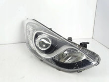 Load image into Gallery viewer, Frontscheinwerfer Hyundai I30 92102-A6020 Rechts Scheinwerfer Headlight