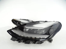 Laden Sie das Bild in den Galerie-Viewer, Frontscheinwerfer Tesla 3 1077375-00-C LED Links Scheinwerfer Headlight