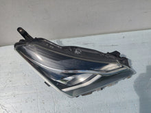 Laden Sie das Bild in den Galerie-Viewer, Frontscheinwerfer Toyota Yaris 81110-0D35006 Rechts Scheinwerfer Headlight SCH3780357100ka