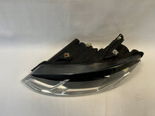 Laden Sie das Bild in den Galerie-Viewer, Frontscheinwerfer VW Polo 6C1941005 LED Links Scheinwerfer Headlight