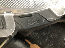 Load image into Gallery viewer, Frontscheinwerfer Toyota Yaris LED Rechts Scheinwerfer Headlight SCH4831679806uw