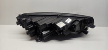 Laden Sie das Bild in den Galerie-Viewer, Frontscheinwerfer Skoda Octavia 5E4941015 Links Scheinwerfer Headlight SCH7452926871je