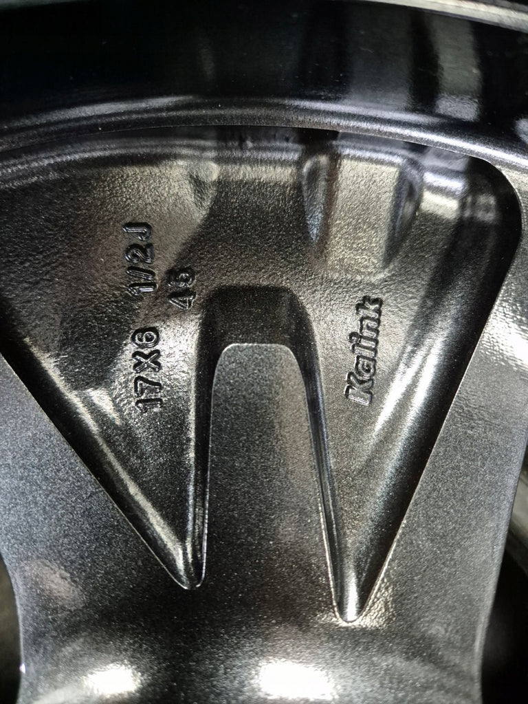 1x Alufelge 17 Zoll 6.5" 5x114.3 45ET Glanz Graphit N867015 Mg Leaf Rim Wheel FEL6939331892ob