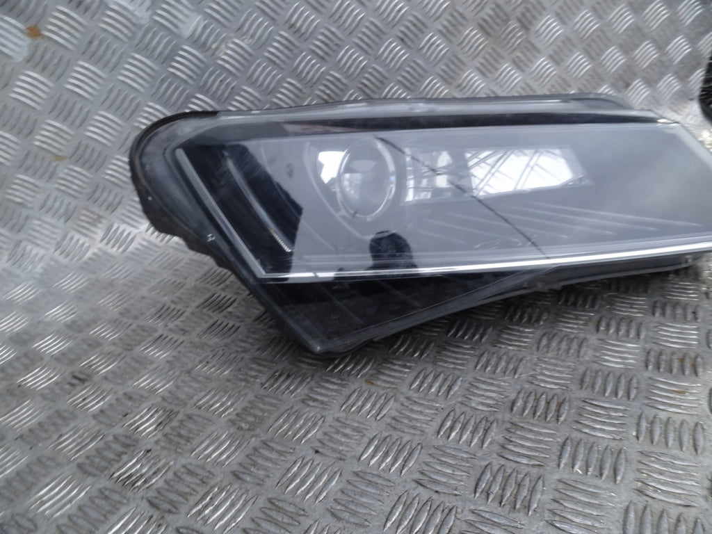 Frontscheinwerfer Skoda Superb III 3V1941016A Xenon Rechts Headlight SCH2887246139he
