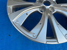 Load image into Gallery viewer, 1x Alufelge 20 Zoll 6.5" 5x114.3 40300-6686R Renault Rim Wheel FEL5552818136oa