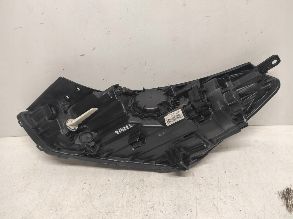 Frontscheinwerfer Hyundai Tucson 92102-D7201- Rechts Scheinwerfer Headlight