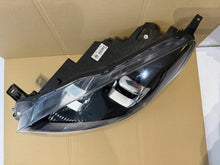 Laden Sie das Bild in den Galerie-Viewer, Frontscheinwerfer Ford Kuga I LV4B-13E017-AS Full LED Rechts oder Links SCH6314661610qs