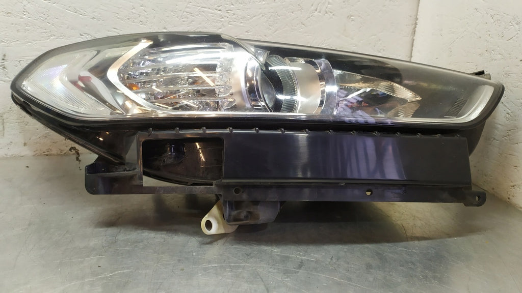 Frontscheinwerfer Ford Mondeo DS73-13W029-BE Rechts Scheinwerfer Headlight