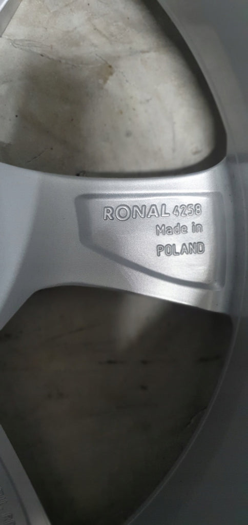 1x Alufelge 17 Zoll 7.5" 5x112 38ET Glanz Silber 8W0601025EH Audi A4 Rim Wheel FEL6610928656xt