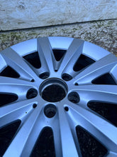Load image into Gallery viewer, 1x Alufelge 16 Zoll 6.5" 5x112 A2464010500 Mercedes-Benz Rim Wheel FEL1680391875ek