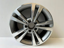 Load image into Gallery viewer, 1x Alufelge 17 Zoll A2124015602 Mercedes-Benz W212 Rim Wheel