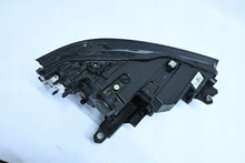 Laden Sie das Bild in den Galerie-Viewer, Frontscheinwerfer Skoda Superb I 3P1941015 LED Links Scheinwerfer Headlight SCH2177980233ev