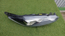 Laden Sie das Bild in den Galerie-Viewer, Frontscheinwerfer Ford Fiesta I C1BB-13W029-AJ Rechts Scheinwerfer Headlight SCH6313084941ku