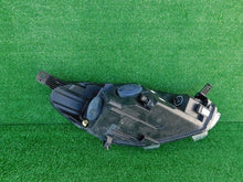Laden Sie das Bild in den Galerie-Viewer, Frontscheinwerfer Ford Fiesta H1BB-13W030-AE Links Scheinwerfer Headlight SCH1293687779ml