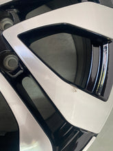Load image into Gallery viewer, 1x Alufelge 17 Zoll 7.0" 5x112 45ET Glanz Silber 2GA601025AF VW T-Roc Rim Wheel FEL8023765354nv