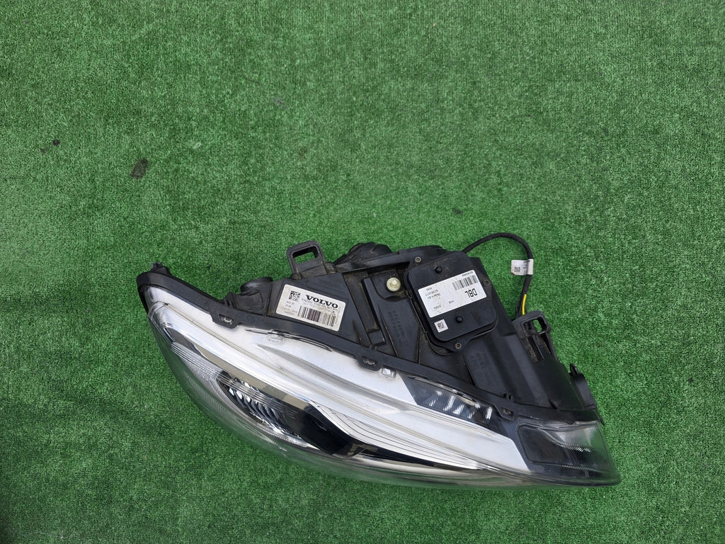 Frontscheinwerfer Volvo S60 V60 31420262 Bi-Xenon Rechts Scheinwerfer Headlight SCH5193153375bs