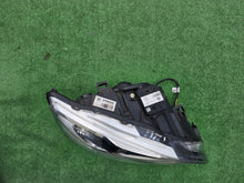 Load image into Gallery viewer, Frontscheinwerfer Volvo S60 V60 31420262 Bi-Xenon Rechts Scheinwerfer Headlight SCH5193153375bs