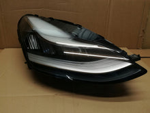 Laden Sie das Bild in den Galerie-Viewer, Frontscheinwerfer Tesla Model 1077376-50-B LED Rechts Scheinwerfer Headlight
