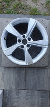 Laden Sie das Bild in den Galerie-Viewer, 1x Alufelge 17 Zoll 7.5" 5x112 38ET Glanz Silber 8W0601025EH Audi A4 Rim Wheel FEL9530588639yl