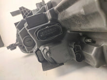 Laden Sie das Bild in den Galerie-Viewer, Frontscheinwerfer Skoda Octavia IV 5E4941015 Full LED Rechts oder Links SCH4692594178bh