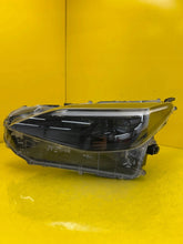Laden Sie das Bild in den Galerie-Viewer, Frontscheinwerfer Toyota Yaris Cross LED Links Scheinwerfer Headlight SCH8943427005uz