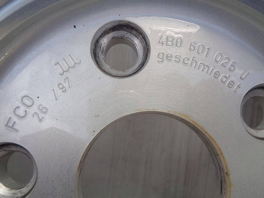 1x Alufelge 15 Zoll 6.0" 5x112 45ET Glanz Silber 4B0601025 Audi C5 Rim Wheel